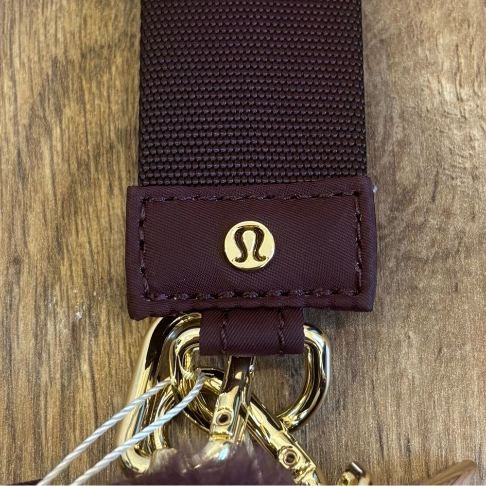 NWT Lululemon Dual Pouch Wristlet *Plush Fleece In Black Plum/Gold - Picture 4 of 8